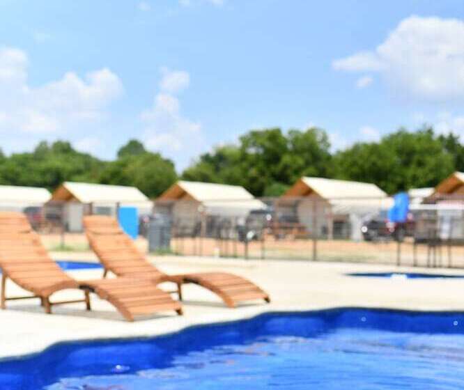 Son S Rio Cibolo Glamping Cabin B