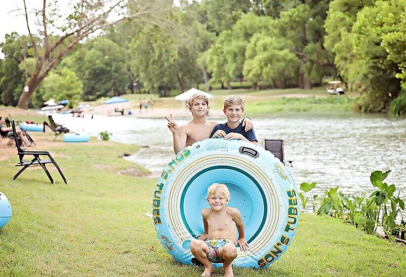 Son S River Ranch Glamping Cabin 34