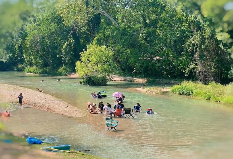 Son S River Ranch Glamping Cabin 6