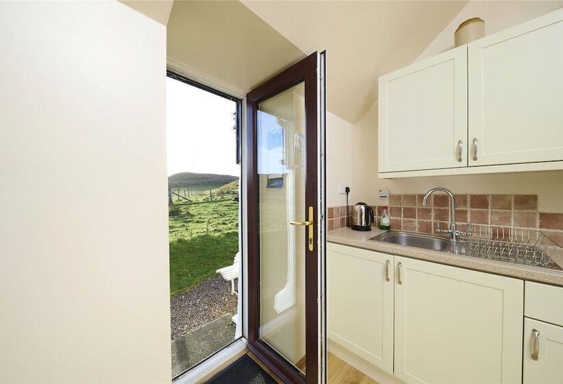 The Smithy House & Cottages