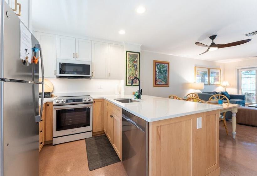 A Place In Paradise By Avantstay Key West Walkable W/ Shared Pool Week Long Stays Only