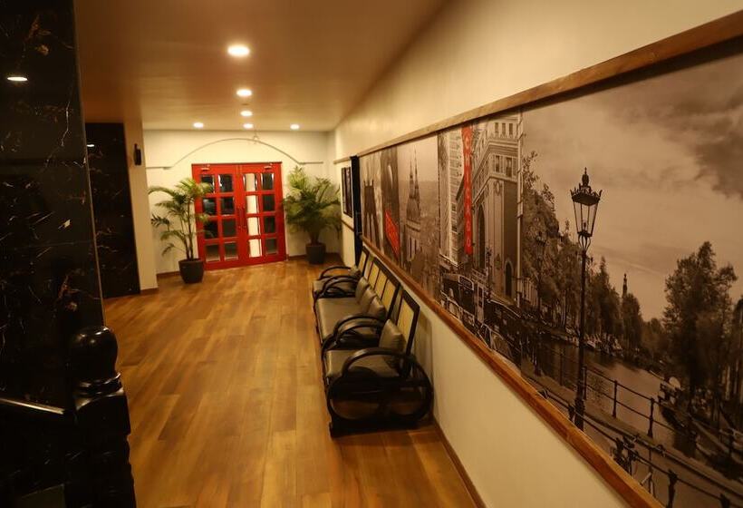 Annandam Inn Hotel Anand