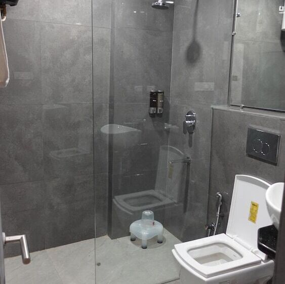 Annandam Inn Hotel Anand