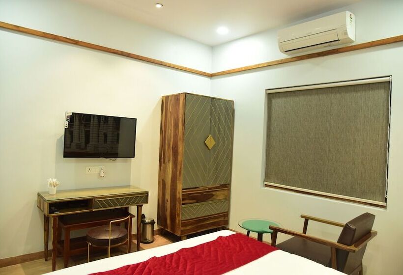 Annandam Inn Hotel Anand