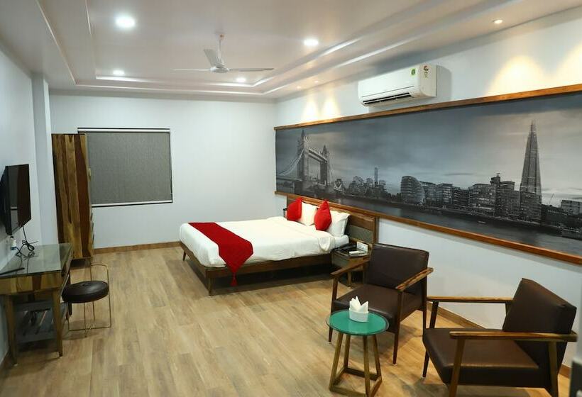 Annandam Inn Hotel Anand