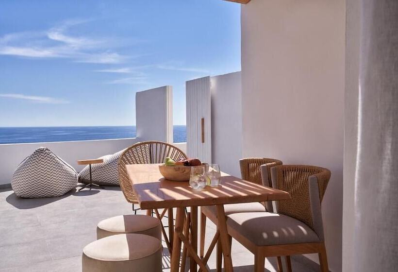 Armony Suites Milos