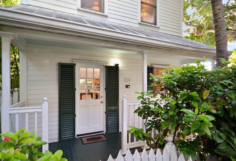 Artist Garden By Avantstay Great Location W/ Balcony, Outdoor Dining, Shared Pool & Bbq! Week Long S