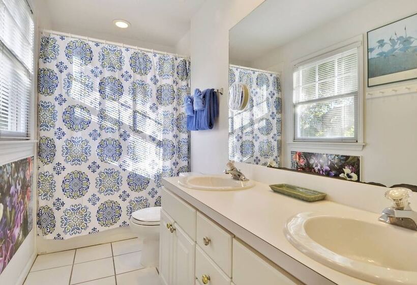 Artist Garden By Avantstay Great Location W/ Balcony, Outdoor Dining, Shared Pool & Bbq! Week Long S