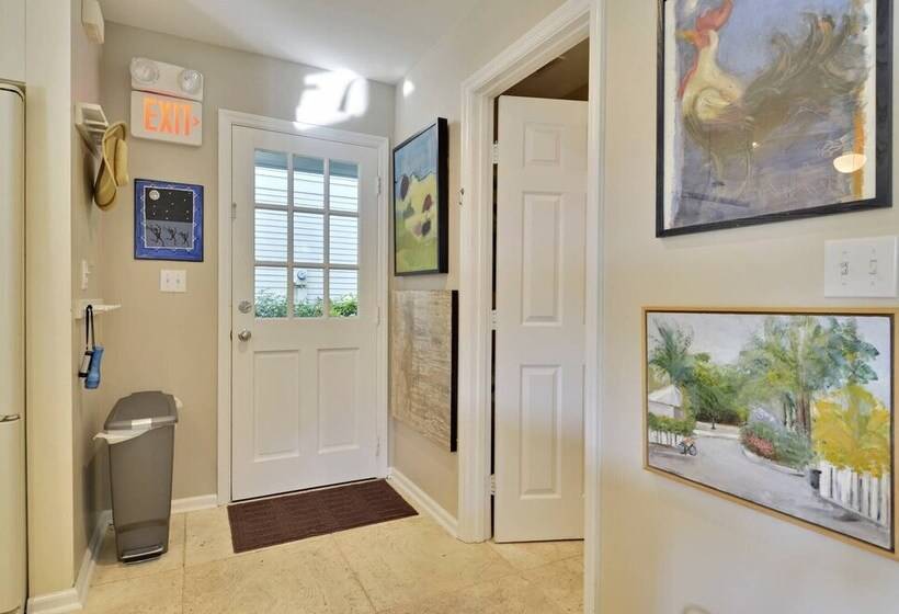 Artist Garden By Avantstay Great Location W/ Balcony, Outdoor Dining, Shared Pool & Bbq! Week Long S