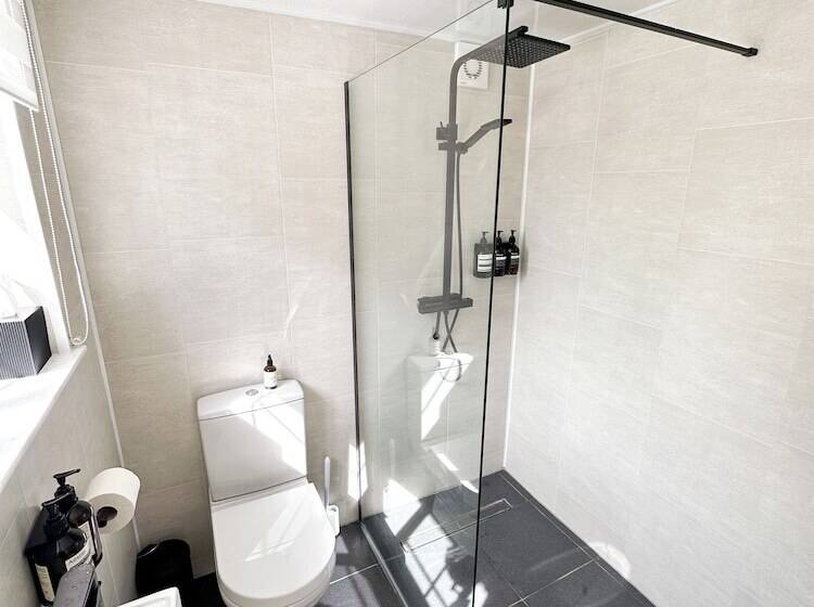 Seaside Cabin Retreat In Hayling Island