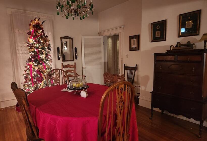 مبيت وإفطار Hawthorne Inn