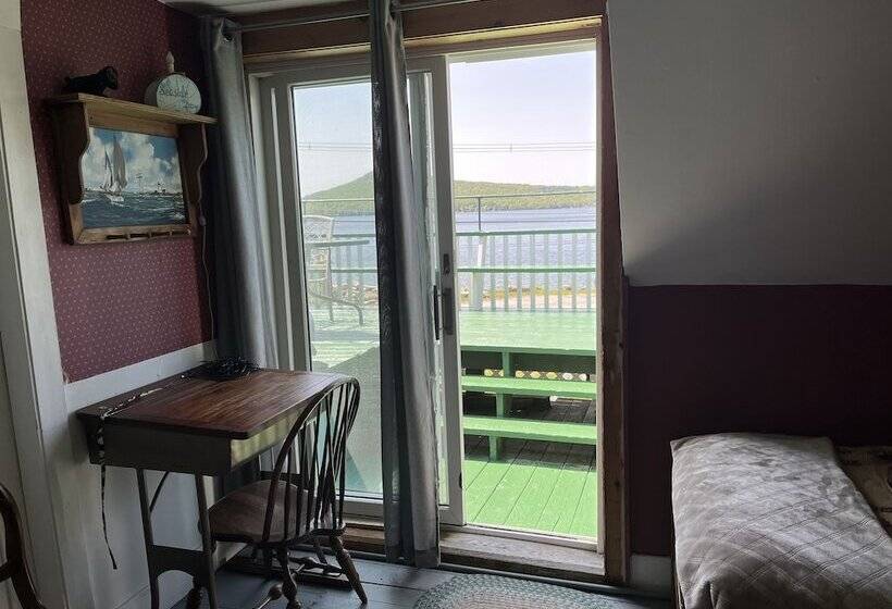 مبيت وإفطار Seymour Lake Lodge