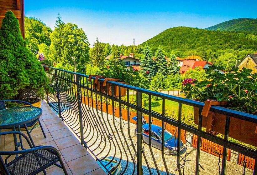 تختخواب و صبحانه Willa Pod Czantoria