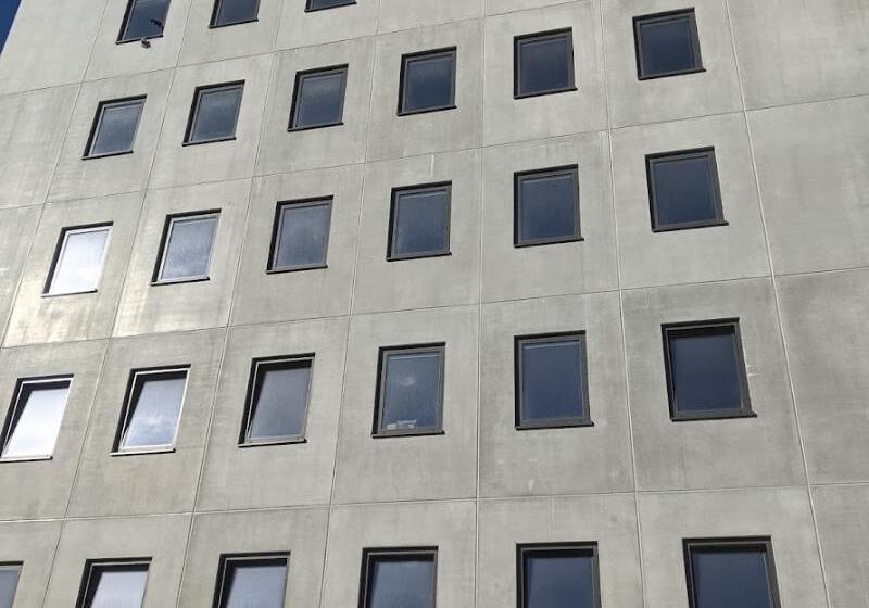 Business Motel, Free Xl Parking, Wifi, Massage Chairs, Sauna, Shared Kitchen, Breakfast 2go, Free So