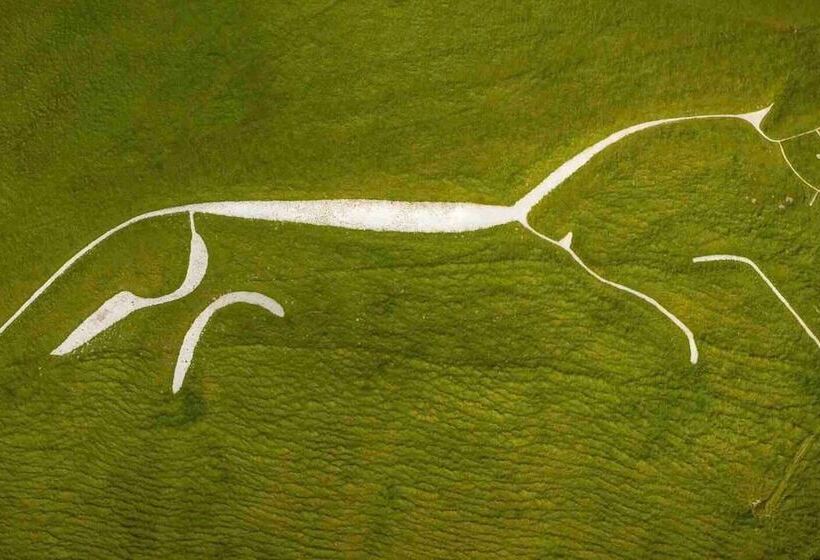 Cottage In Area Of Outstanding Natural Beauty