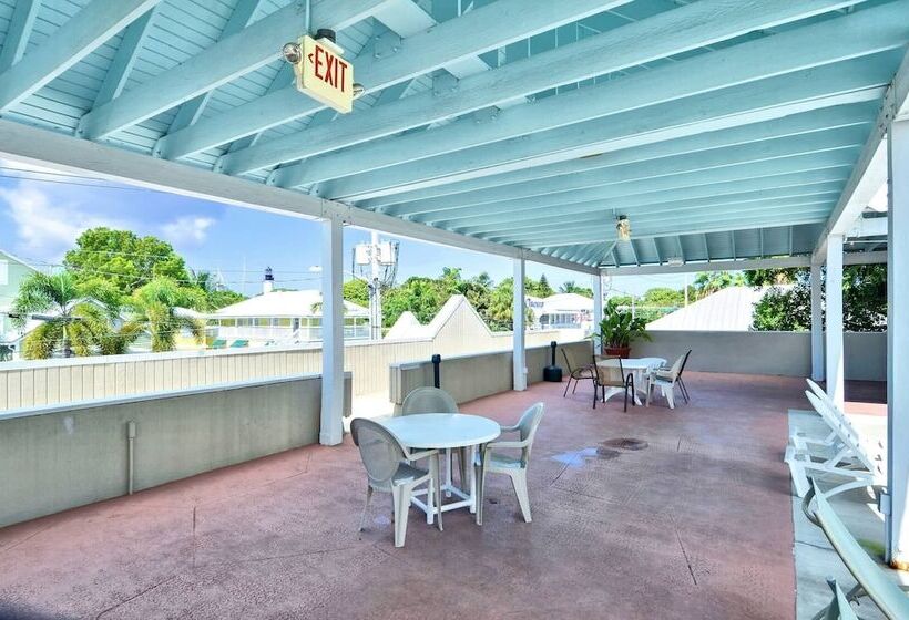 Duval Breeze By Avantstay Great Location Close To Beach & Nightlife Shared Pool! Week Long Stays