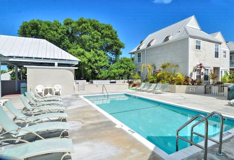 Duval Breeze By Avantstay Great Location Close To Beach & Nightlife Shared Pool! Week Long Stays