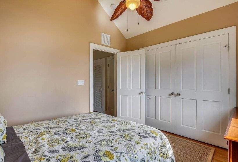 Ecco Domani By Avantstay Gorgeous Home W/ Pool, Balcony In Great Location Month Long Stays Only