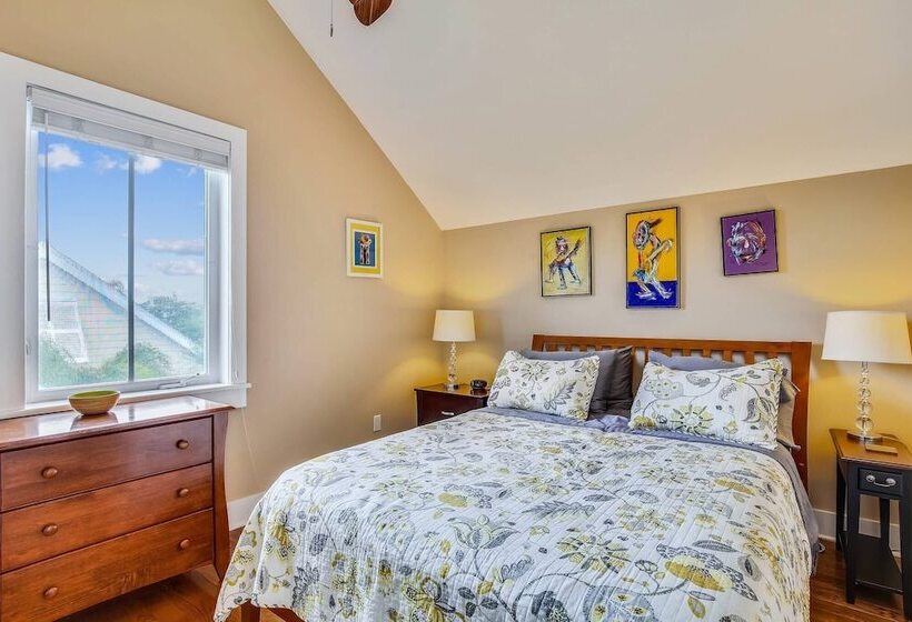 Ecco Domani By Avantstay Gorgeous Home W/ Pool, Balcony In Great Location Month Long Stays Only