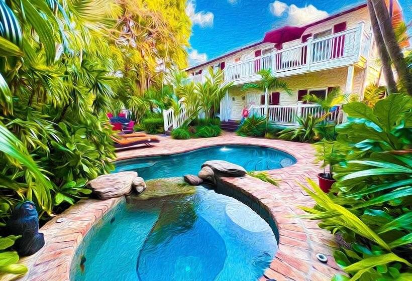 Emma S Escape By Avantstay Key West Central W/ Shared Pool & Hot Tub Month Long Stays Only