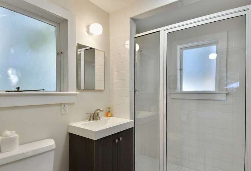 First Breath By Avantstay Close To Old Town W/ Pool Month Long Stays Only