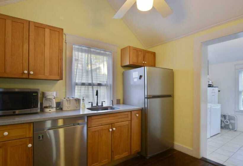 First Breath By Avantstay Close To Old Town W/ Pool Month Long Stays Only