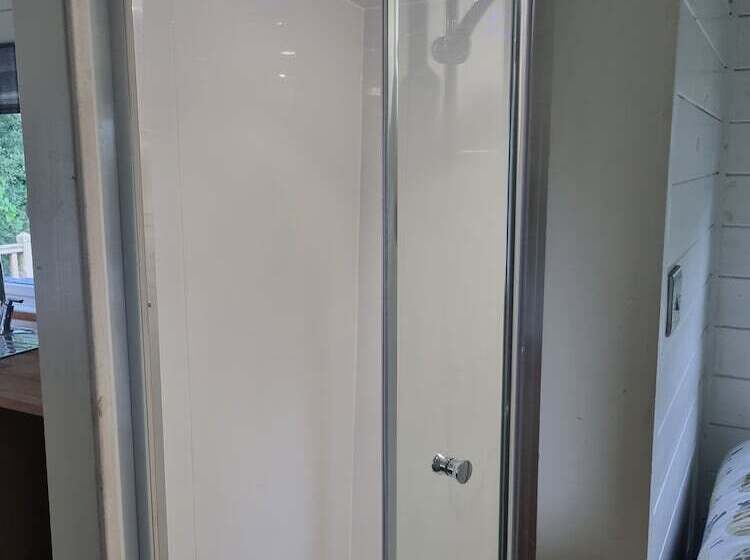 Glamping Hut   Riverview 5