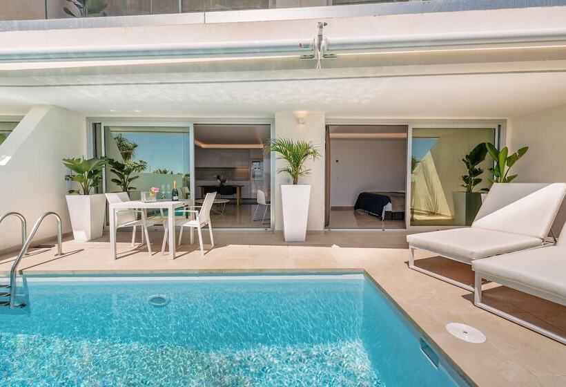 Grand Horizon Luxury Boutique Apartments