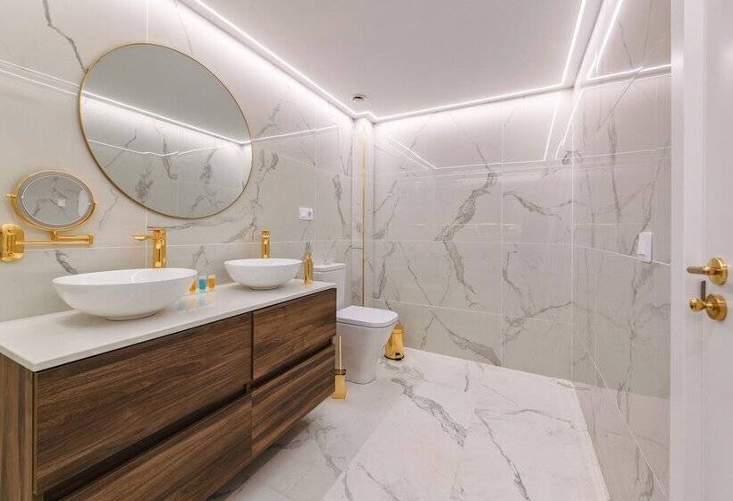 Grand Horizon Luxury Boutique Apartments