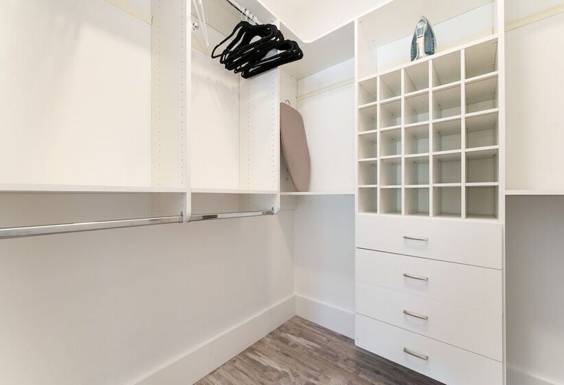 Halo By Avantstay Walk To Beach + Private Pool