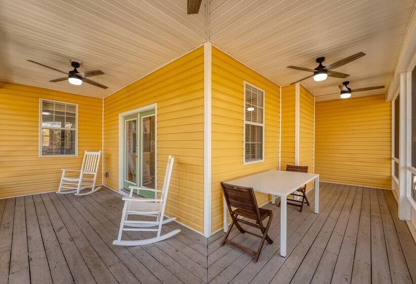 Halo By Avantstay Walk To Beach + Private Pool