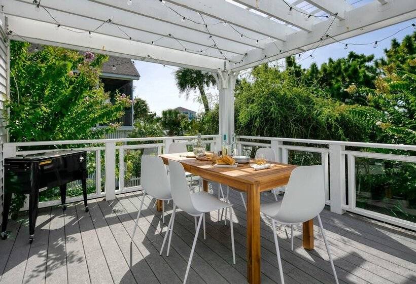 Hemlock By Avantstay Minutes From Folly Beach W/ Multiple Patios