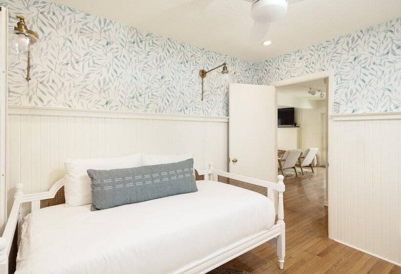 Hemlock By Avantstay Minutes From Folly Beach W/ Multiple Patios