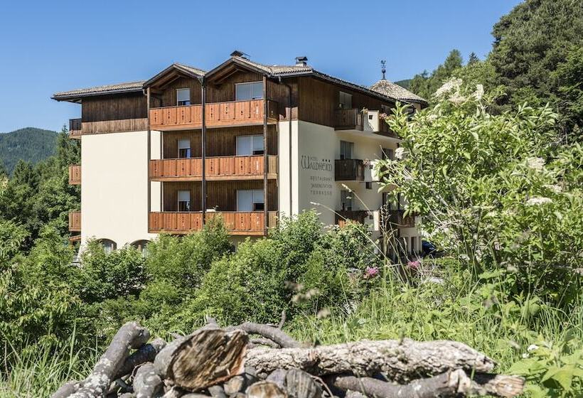 פונדק Naturhotel Waldheim