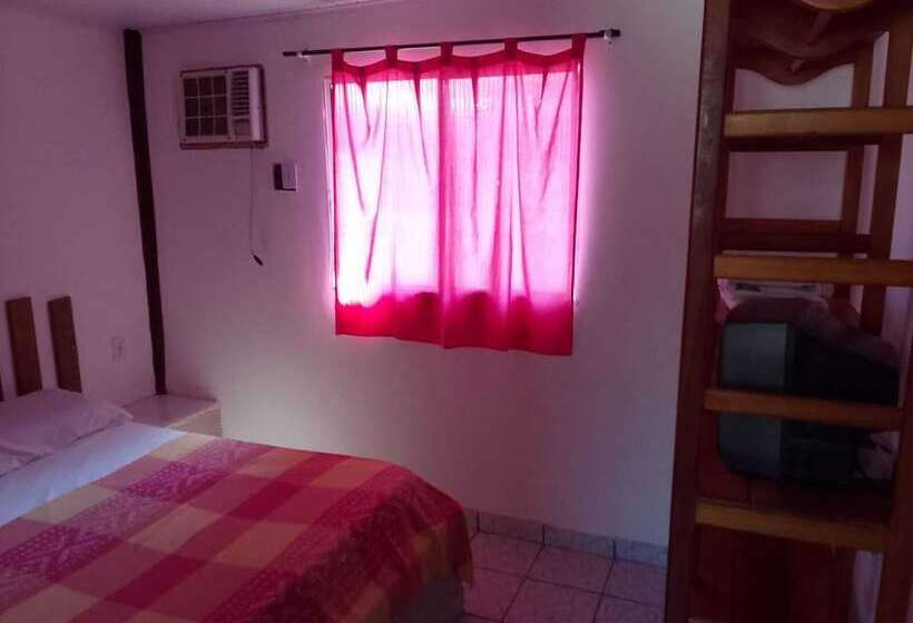 פונדק Pousada A Vila Do Pirata