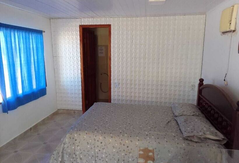 פונדק Pousada A Vila Do Pirata