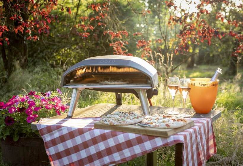 호텔 8 Bed Lotus Belle Mahal Tent In The Wye Valley