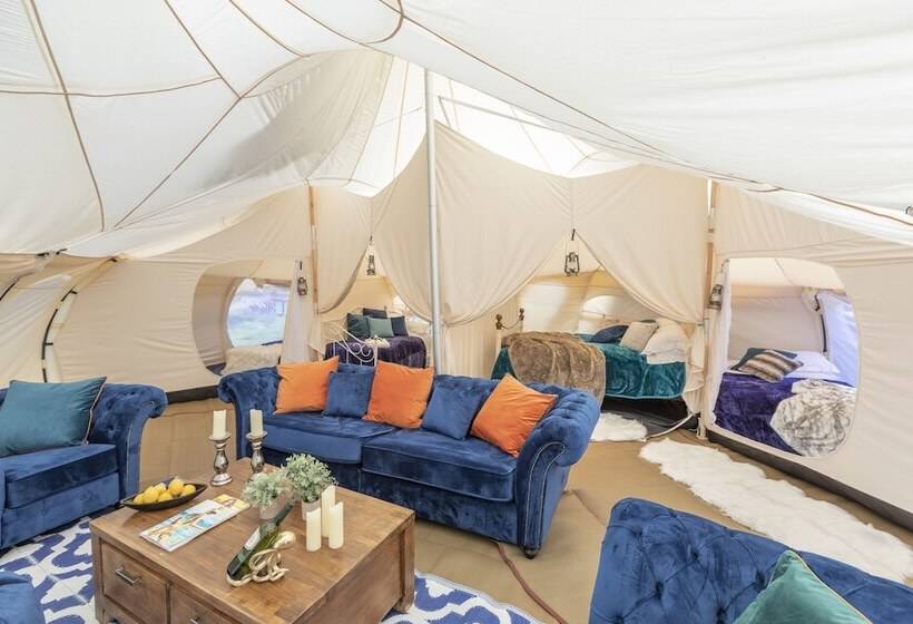 호텔 8 Bed Lotus Belle Mahal Tent In The Wye Valley