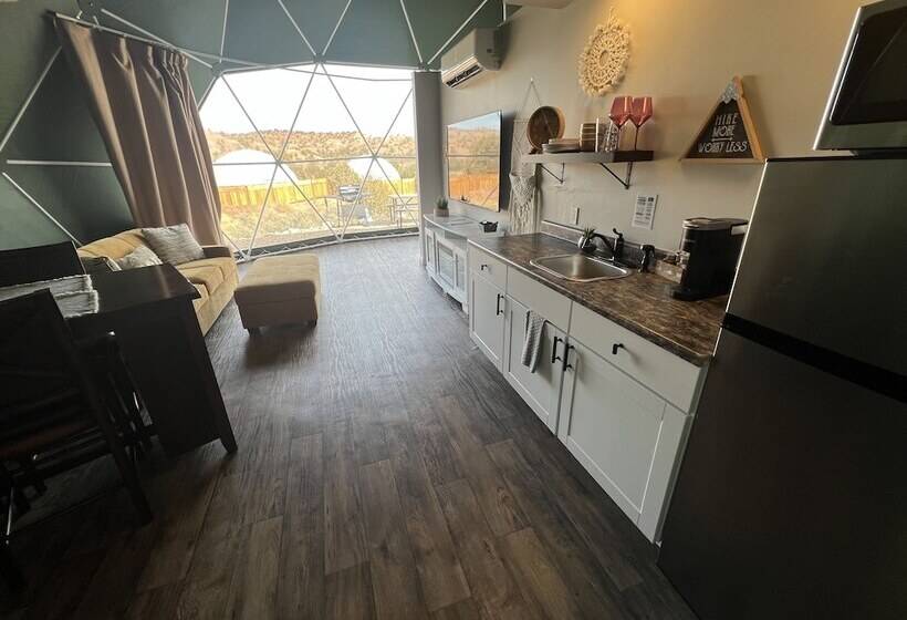 فندق Bryce Glamp And Camp