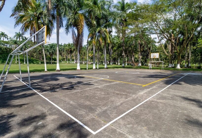 هتل Campestre El Danubio