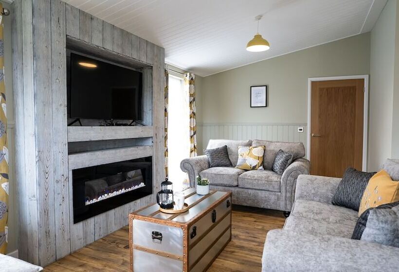 فندق Chestnut Meadow Country Park