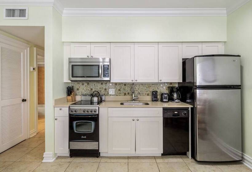 호텔 Coconut Beach Resort