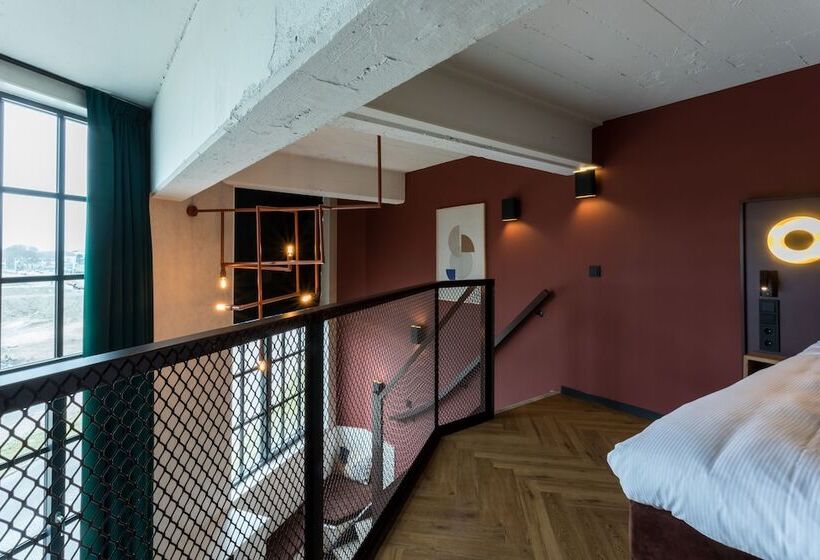 Отель De Timmerfabriek Kloeg Collection