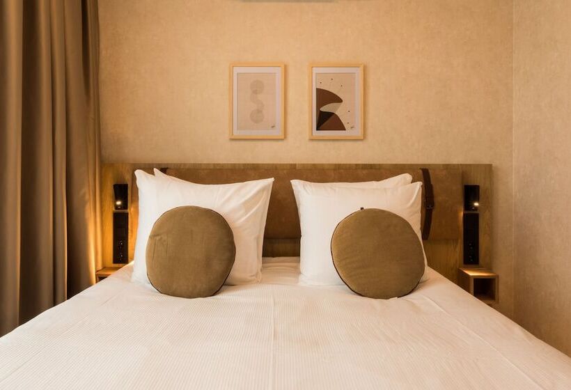 Отель De Timmerfabriek Kloeg Collection