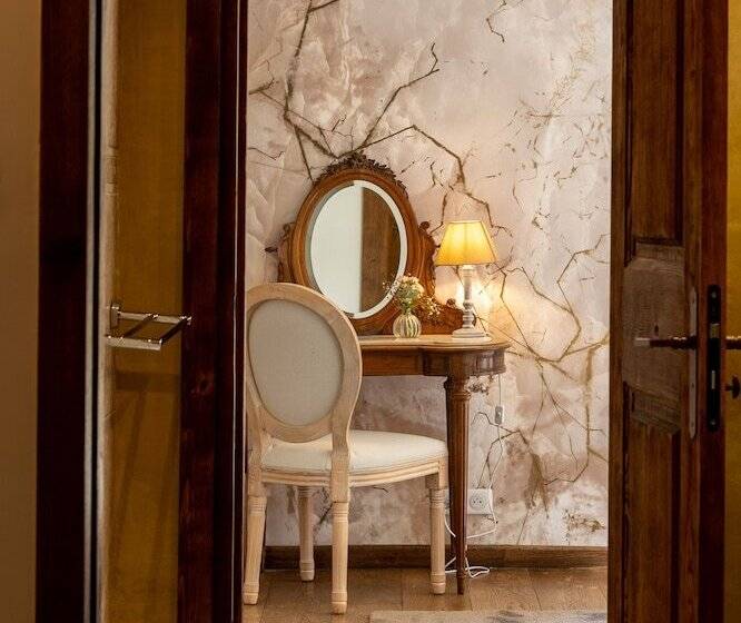 فندق Domaine Du Reginu