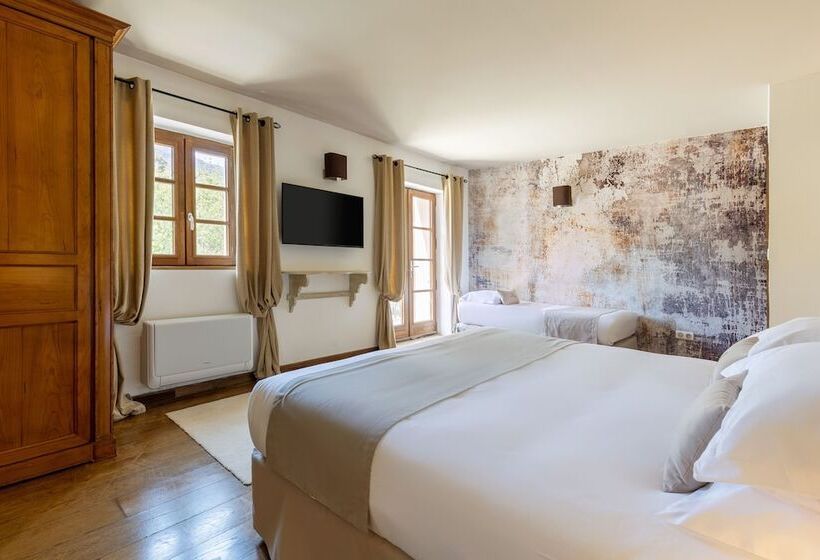 فندق Domaine Du Reginu