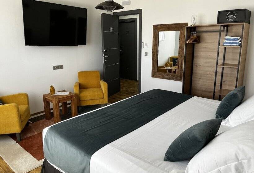 Отель El Chaparral Holidays