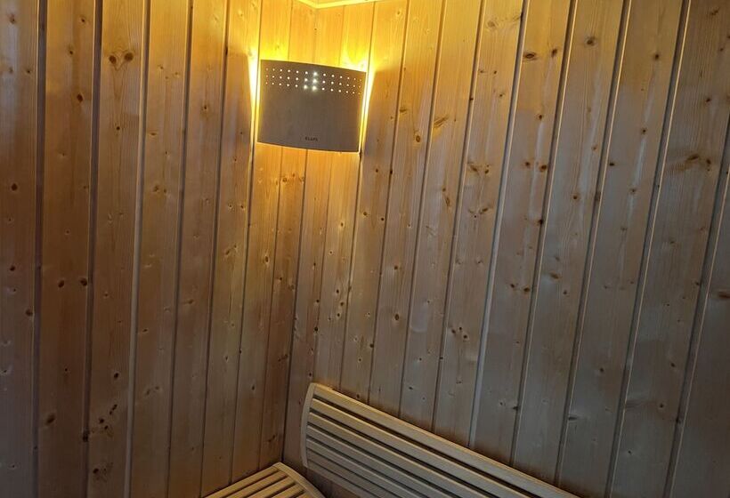 Отель Hostellerie Au Rendez Vous Des Amis