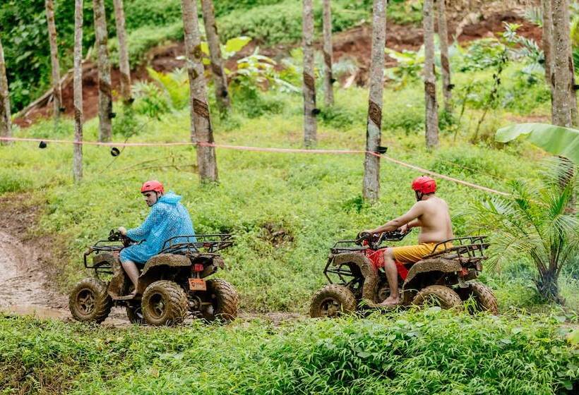 בית מלון כפרי Ingthara Resort