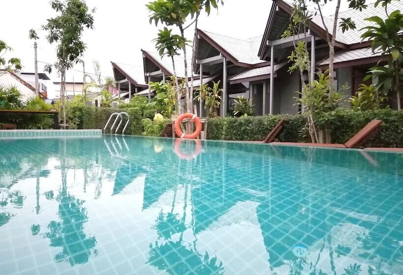 Отель Jr Place At Klong Muang Beach Krabi